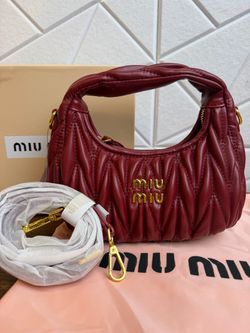 Women Miu Miu Red Should bag