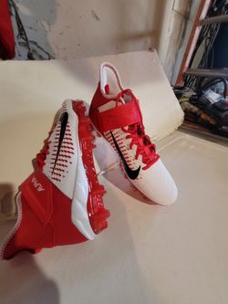 Nike Alpha Menace Football Cleats