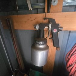 Model 331 Air Spray Gun with Cup