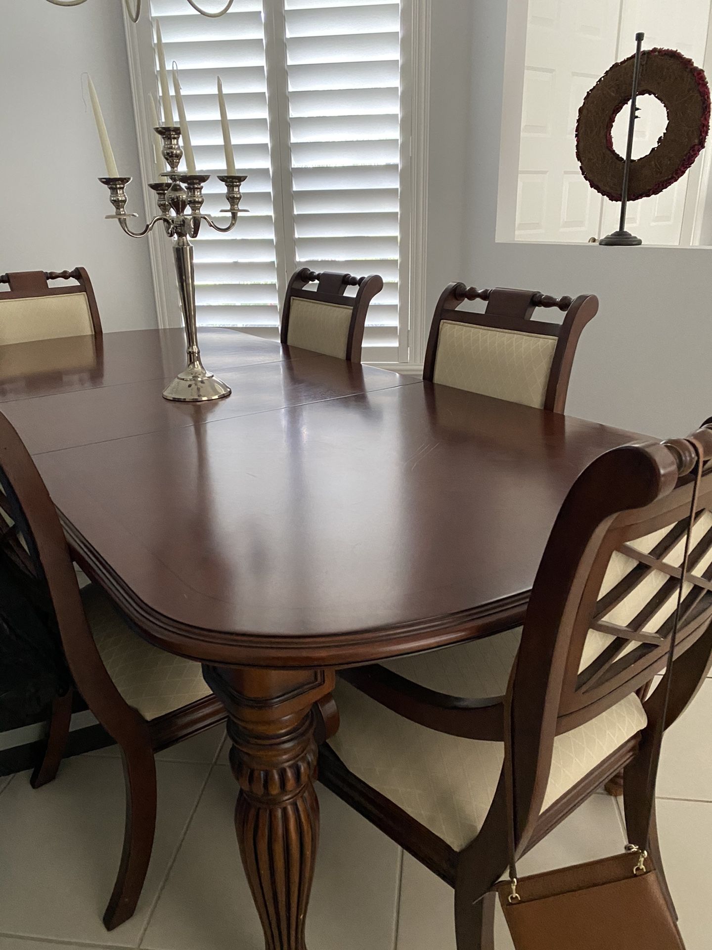 Shermag furniture Solid Wood dining room table with extension and 6