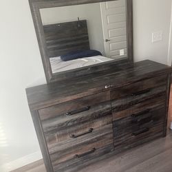 Queen size bed and mattress and dress