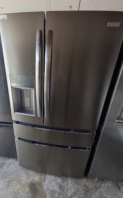 Refrigerator four door Frigidaire