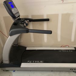 Used True Fitness TLC1100 Treadmill 
