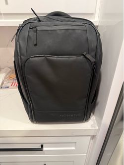 Nomatic Backpack