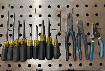 Klein Tools Screwdriver and Pliers Set