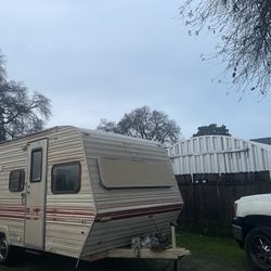 1983 Regal Powler camper