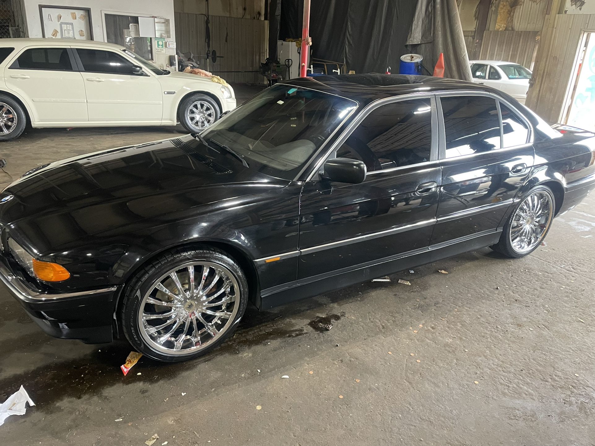 2000 BMW 7 Series