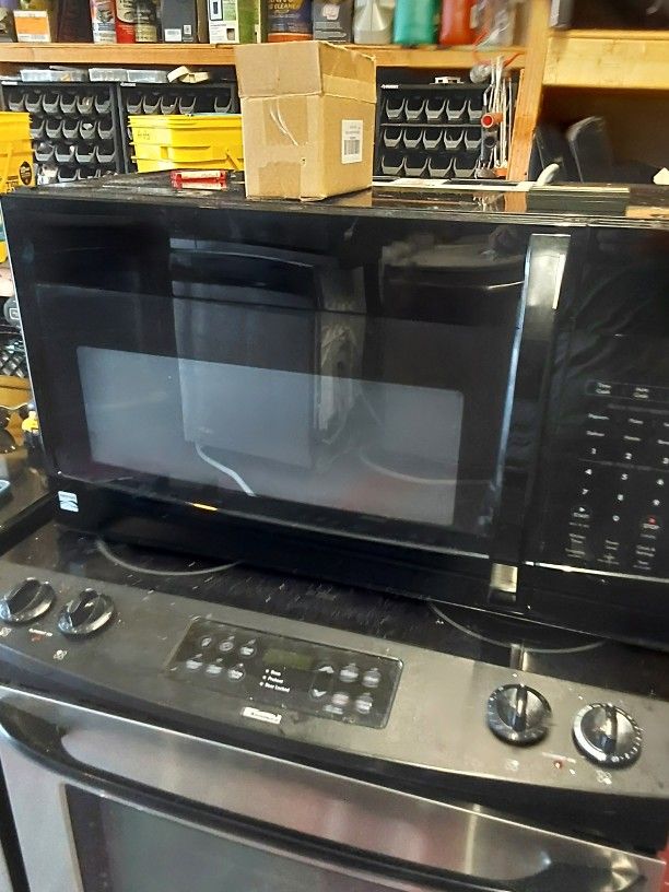Black Kenmore Over The Range Microwave for Sale in Bvl, FL OfferUp