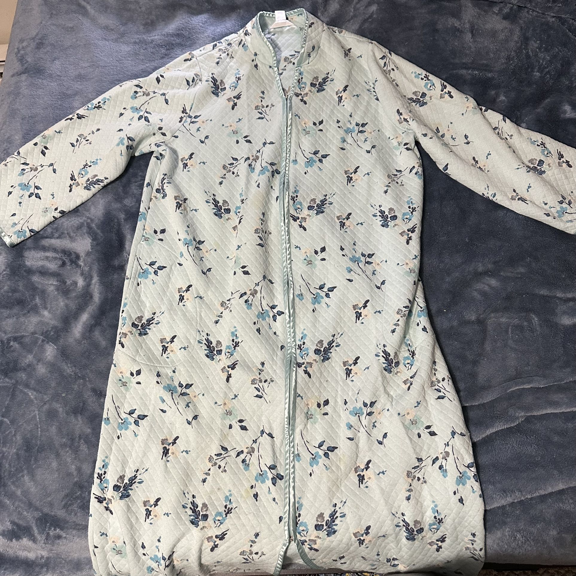 Fleece robe