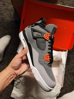 Jordan 4 Retro (Infrared)