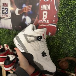 Jordan 4 White Cement Size 5.5y 