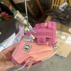 Franklin T ball Glove