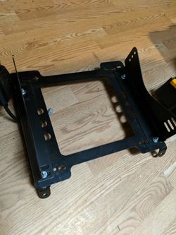 Driver Seat Bracket For 92-95 Civic/94-01 Integra 