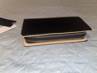 Black Clutch