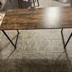Table With Metal Legs (2)