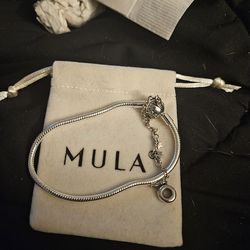 Mula women's sterling silver 9.25 bracelet