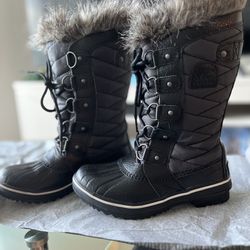 Women Sorel Winter Boots Size 5