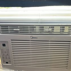 Midea 5,000 BTU Easy Cool Electronic Window Air Conditioner with Remote Control