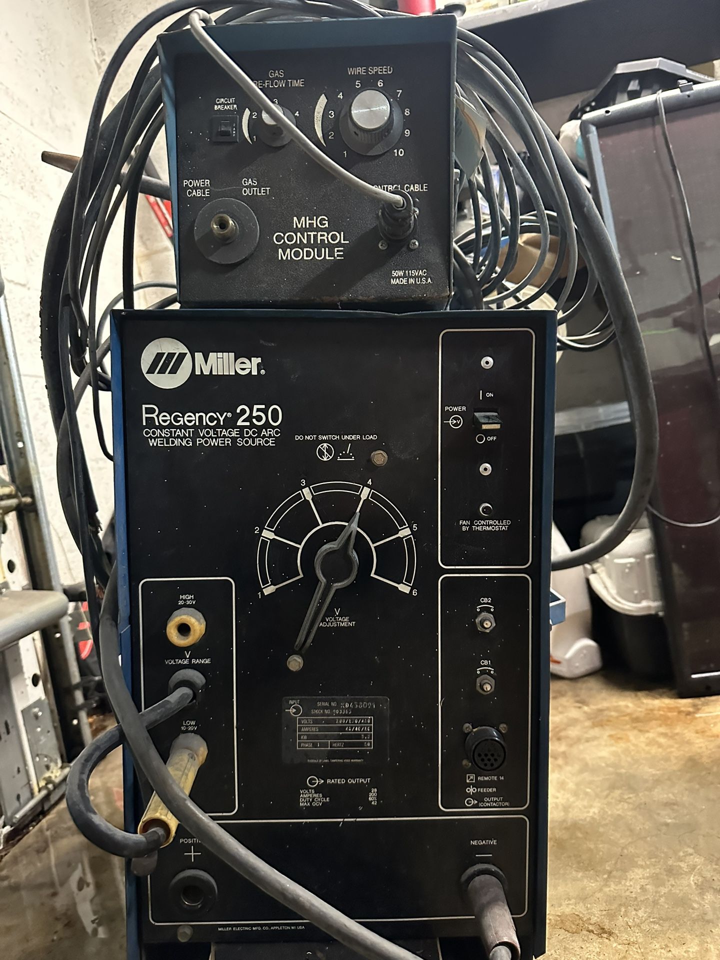 Miller Regency 250 Welding Power Source With Spoolgun