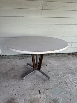1960s Round table