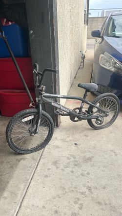 used old vintage haro bmx bike size 20 inches needs tubes grips and chain