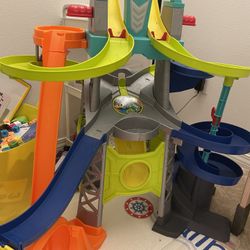 Assorted Toy Lot