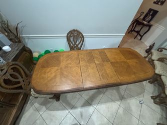 Aico dinning room table with chairs