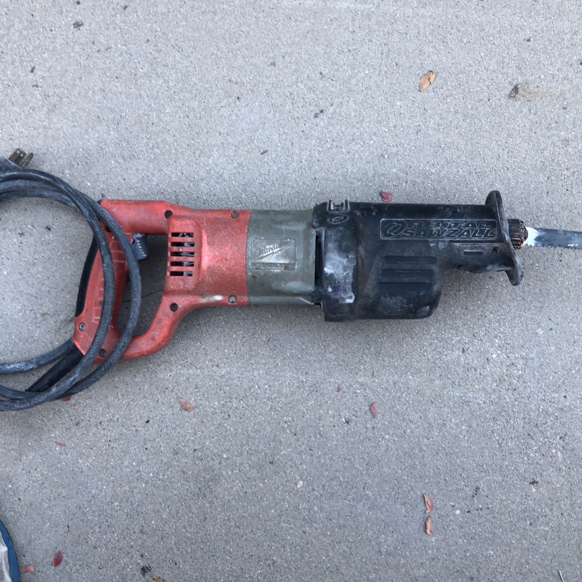 Milwaukee Heavy Duty Sawzall reciprocating Saw
