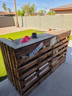 Pallets bar