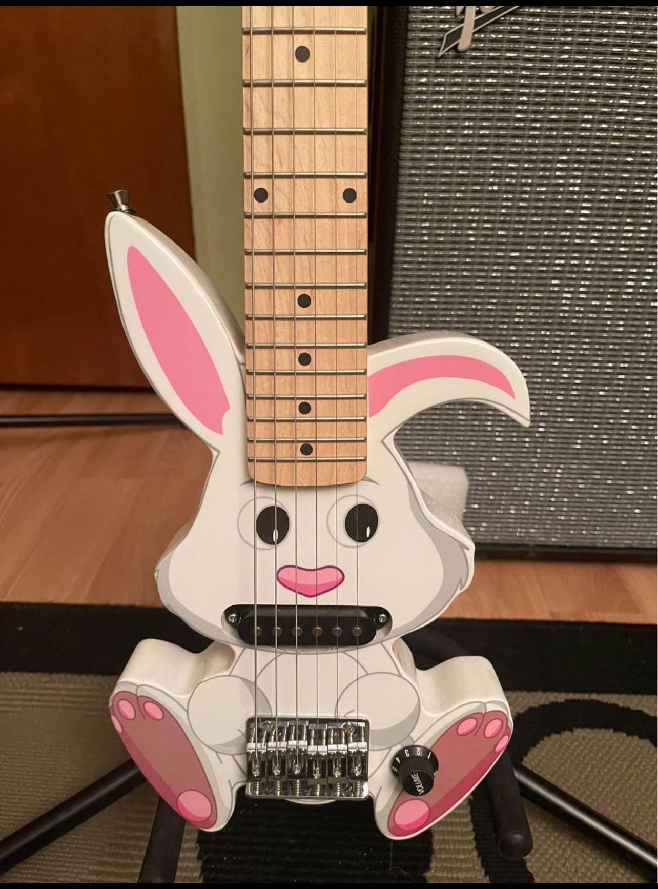 Rondo sprite Rabbit 🐇 guitar 