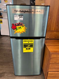 Frigidaire Mini Fridge Take It Home In Payments Please Read Description For Price