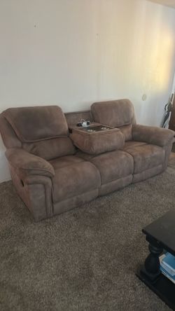 Reclining couches