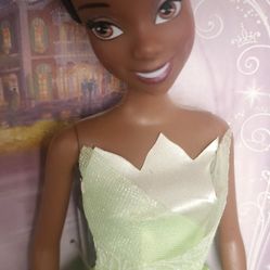 Disney's Princess Tiana Barbie Doll - Rear Collectible