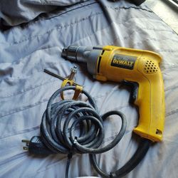 DeWalt 13mm VSR Drill 1/2 In