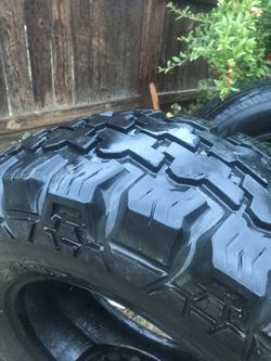 One tire size 33x 12.R17 90 percent life