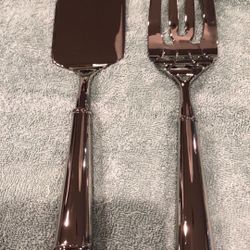 Serving pieces