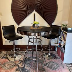 Parlor style Table And Adjustable Bar Chairs 