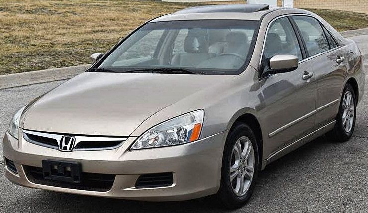 Price $$8OO Honda Accord 2006 One Owner! Excellent Condition