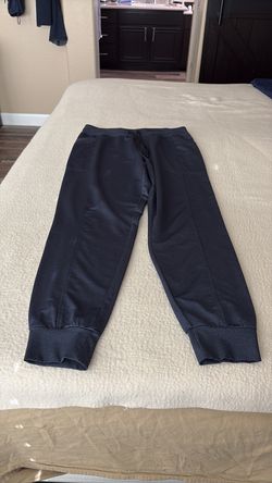 Women’’s Medium Navy Sweet Pants