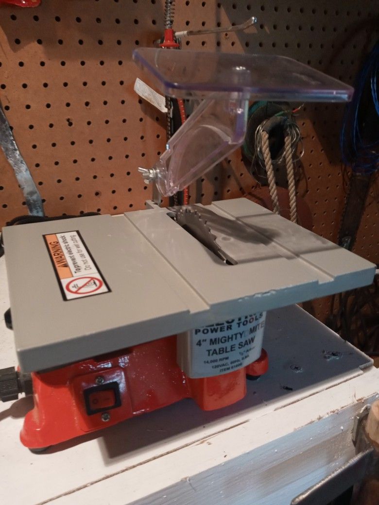 Chicago Electric Mini Table Saw