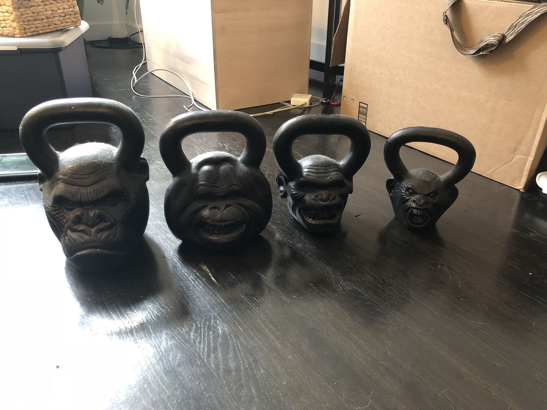 Onnit Primal Kettlebell set! Retail $450+ $200shipping!
