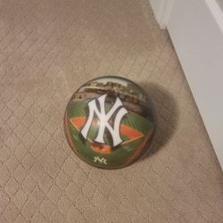 NY Stadium Bowling Ball