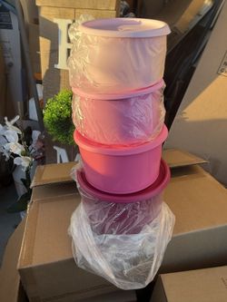 Tupperware Set