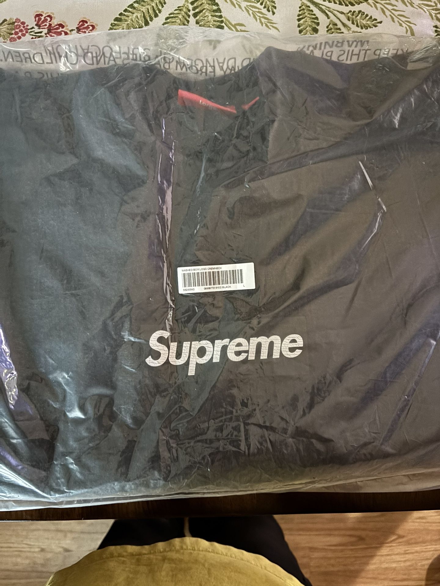 Ds Supreme Washed Box Logo Crewneck