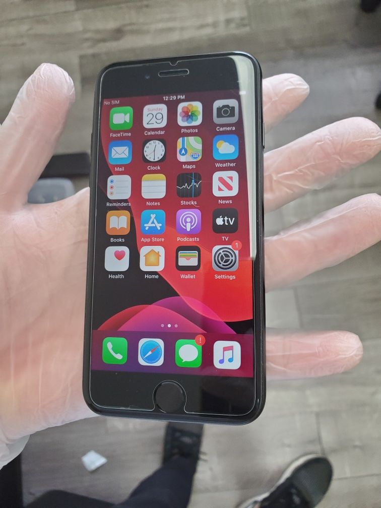 IPHONE 7..32GB TMOBILE AND METRO PCS