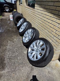 GM 2022 OEM 20x9 6 lug wheels