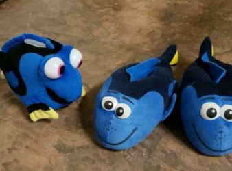 Disney Finding Dory Slippers And Piggy Bank