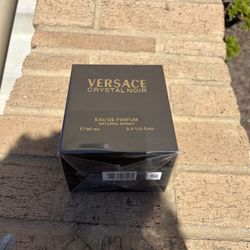 Versace Crystal Noir 
