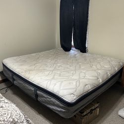 King-Size Adjustable Bed