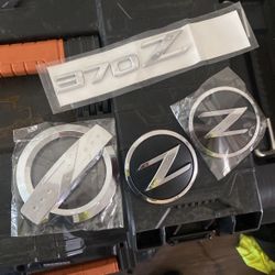 The 370z Emblem